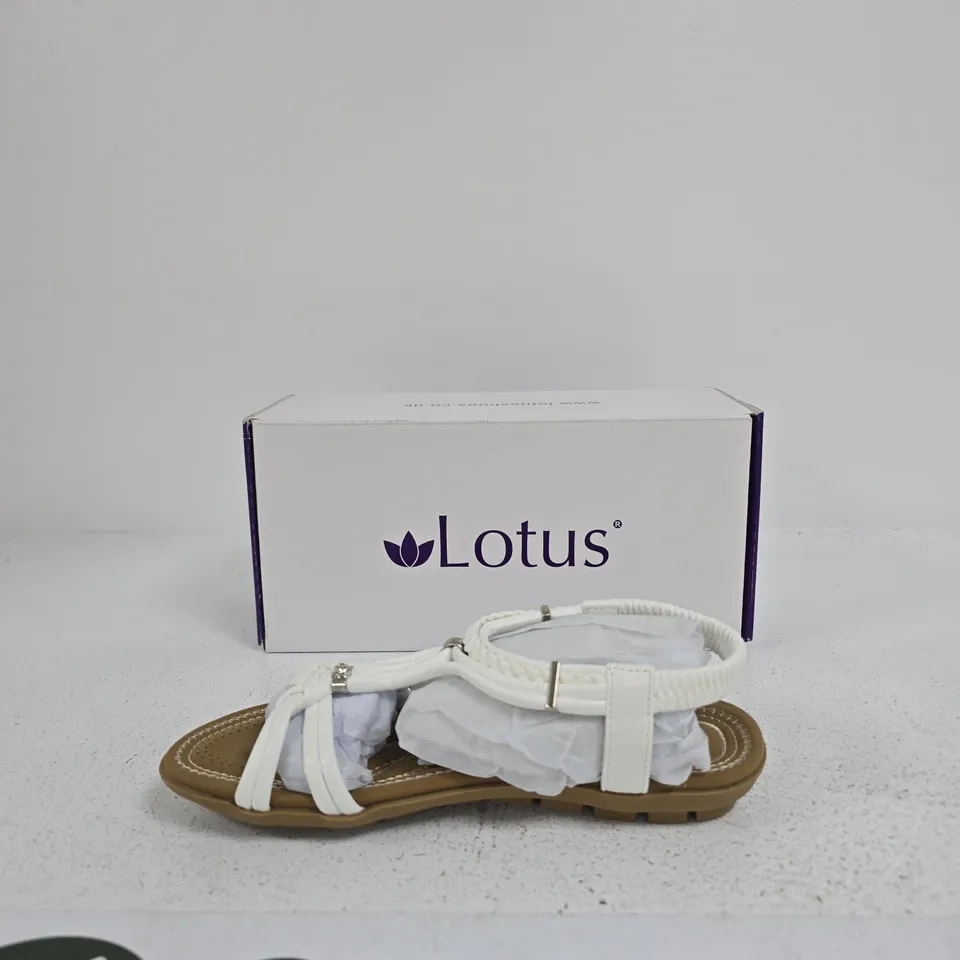 LOTUS WHITE WOMEN'S SANDALS WITH BRAIDED STRAPS SIZE 7