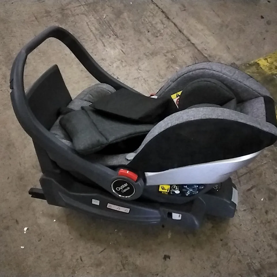 OYSTER CAPSULE GREY ISOFIX BABY CAR SEAT
