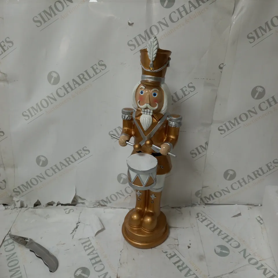 BOXED FESTIVE TRADITIONAL PRE-LIT NUTCRACKER