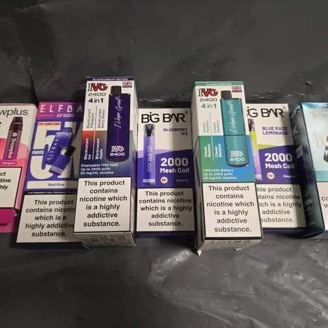 APPROXIMATELY 25 ASSORTED E-CIGARETTE & VAPING ITEMS IN VARIOUS BRANDS 