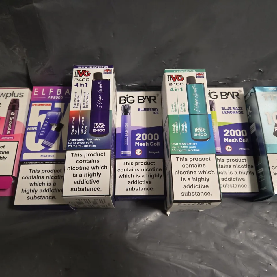 APPROXIMATELY 25 ASSORTED E-CIGARETTE & VAPING ITEMS IN VARIOUS BRANDS 