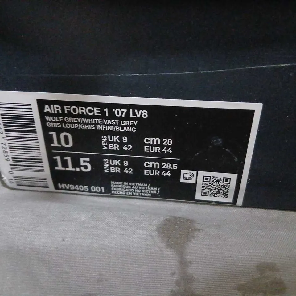 NIKE AIR FORCE 1 '07 LV8 SNEAKERS – TAN NUBUCK WITH FLORAL EMBROIDERY
