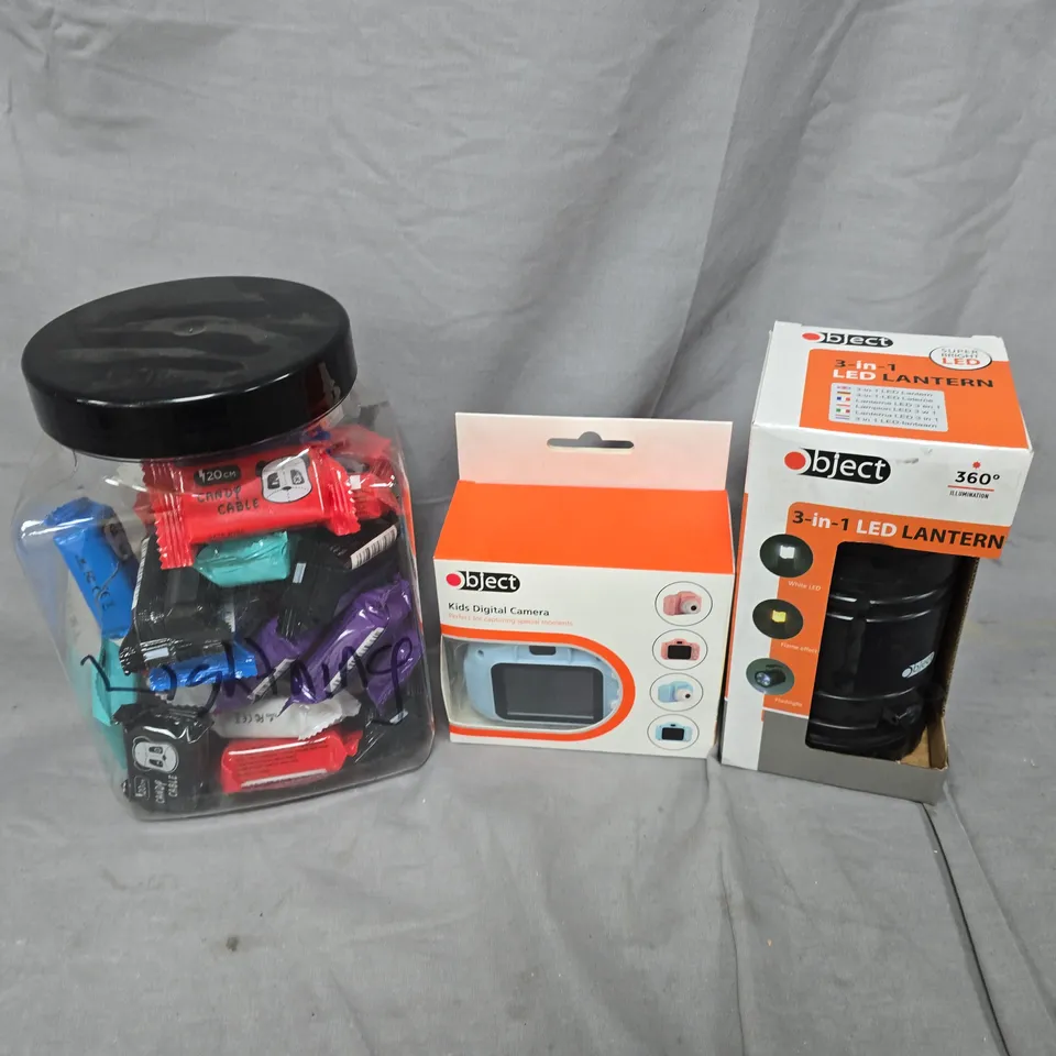 APPROXIMATELY 12 ASSORTED ITEM TO INCLUDE 3-IN-1 LED LANTERN, KIDS DIGITAL CAMERA, PANDY CANDY CABLES, ETC
