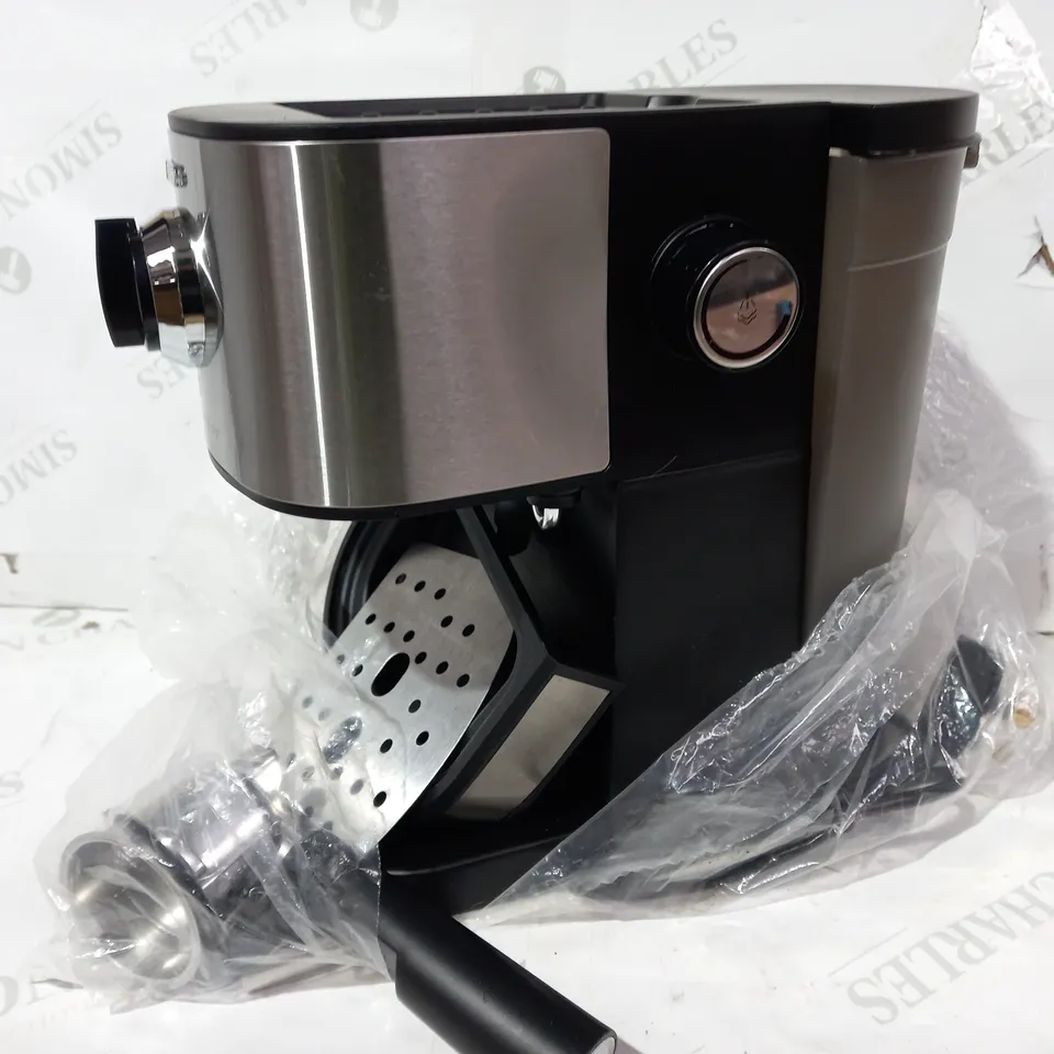 COOK'S ESSENTIALS PUMP ESPRESSO COFFEE MACHINE