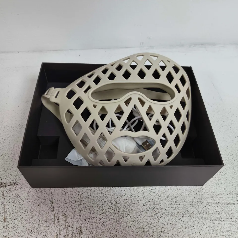 BOXED BEAULUXE SPECTRAGLOW 7 LED MASK