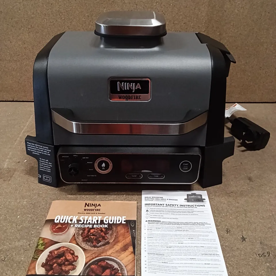 BOXED NINJA WOODFIRE ELECTRIC BBQ GRILL & SMOKER, OG701UK - BLACK/GREY
