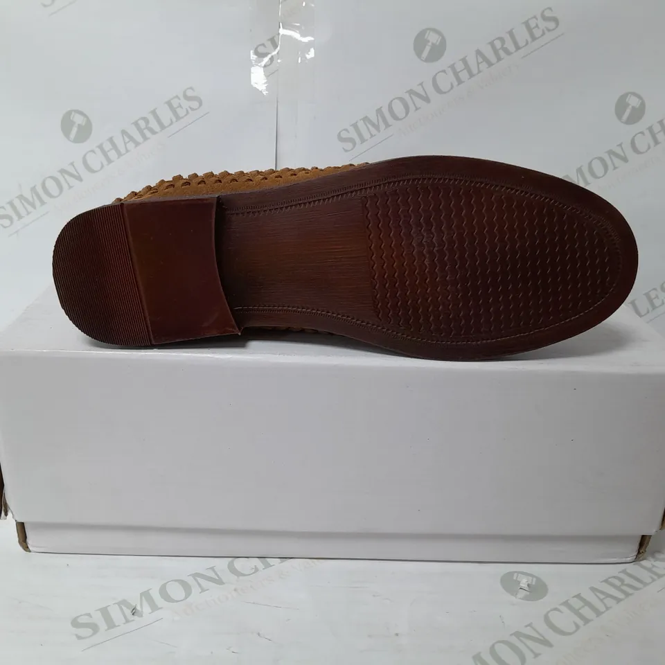 FIND MENS CASUAL SHOE ELLIOT SUEDE IN TAN BROWN SIZE 6