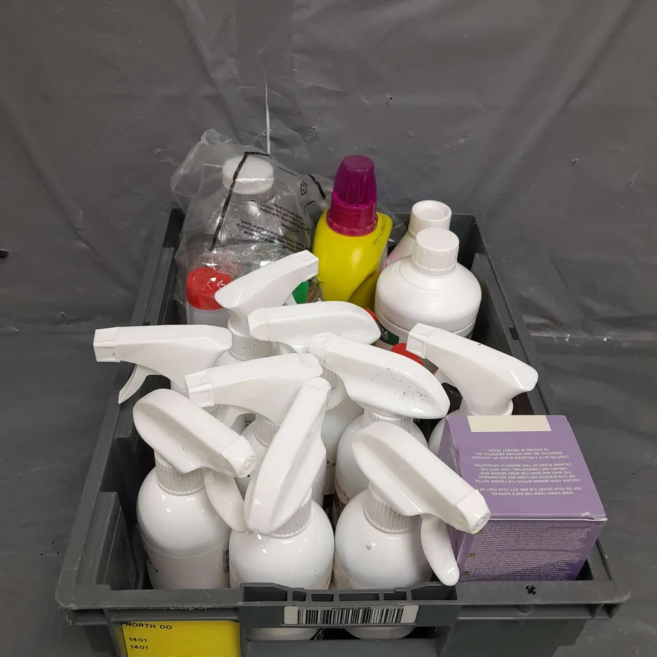 BOX OF APPROX 10 CLEANING PRODUCTS TO INCLUDE WASHING UP LIQUID , DIFFUSERS , PLANT FOOD , ETC  - COLLECTION ONLY