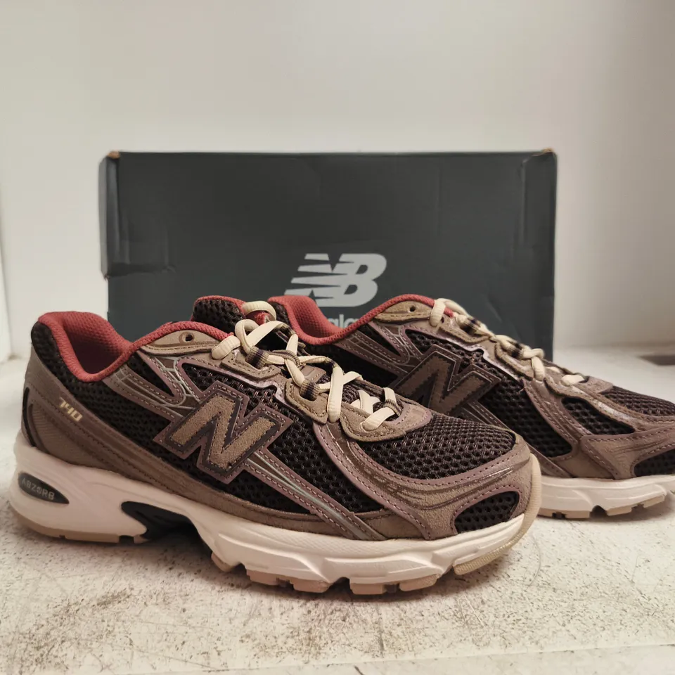 BOXED PAIR OF NEW BALANCE 740 TRAINERS IN BROWN SIZE UK 5.5