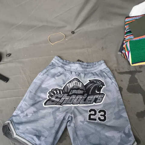 TRASHSTAR LONDON SHOOTERS SHORTS – GREY CAMOUFLAGE, LOGO & 23 (MEN'S) XS