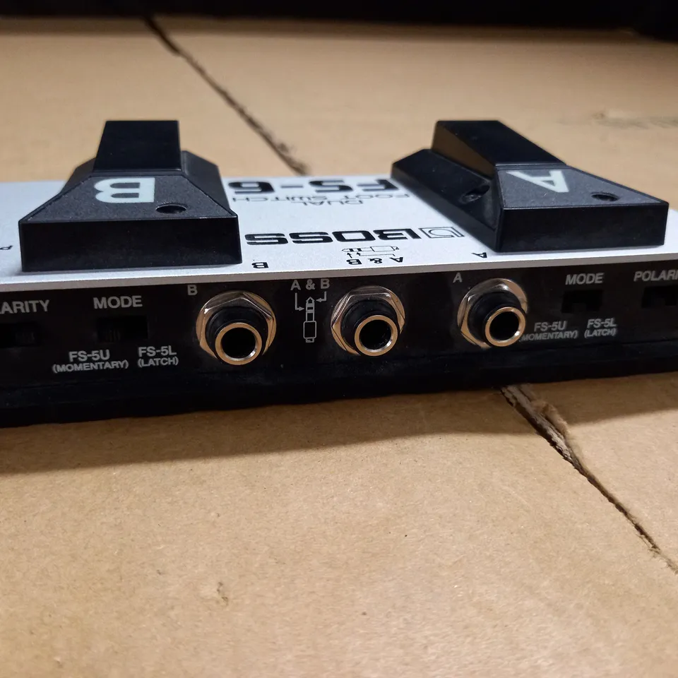 UNBOXED BOSS DUAL FOOT SWITCH FS-6