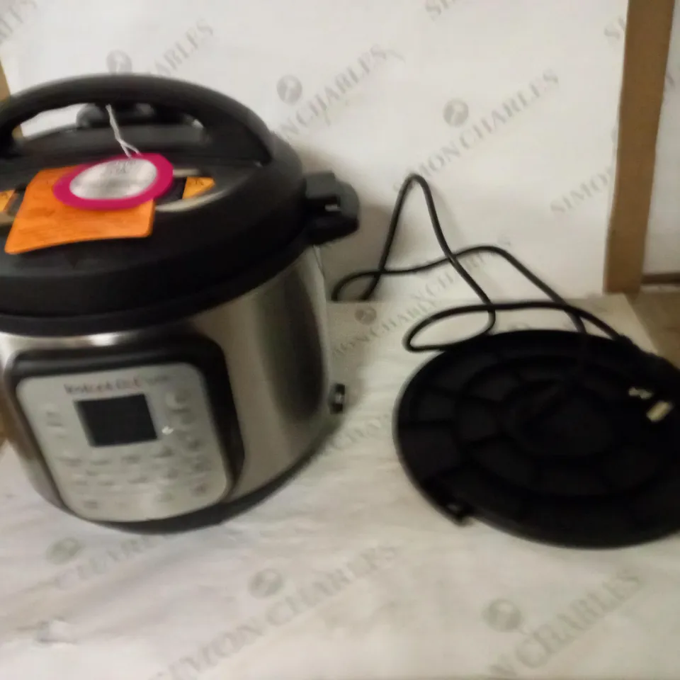 INSTANT POT DUO CRISP AIR FRYER MULTICOOKER