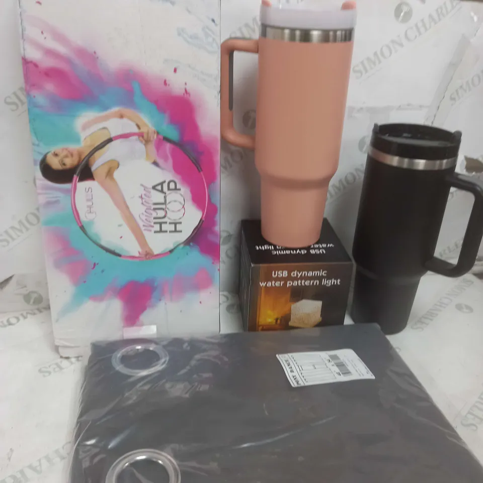 BOX OF APPROX 15 ASSORTED ITEMS TO INCLUDE - BIG DRINK CUP, PATTERN LIGHT, BLACKOUT CURTAINS ETC