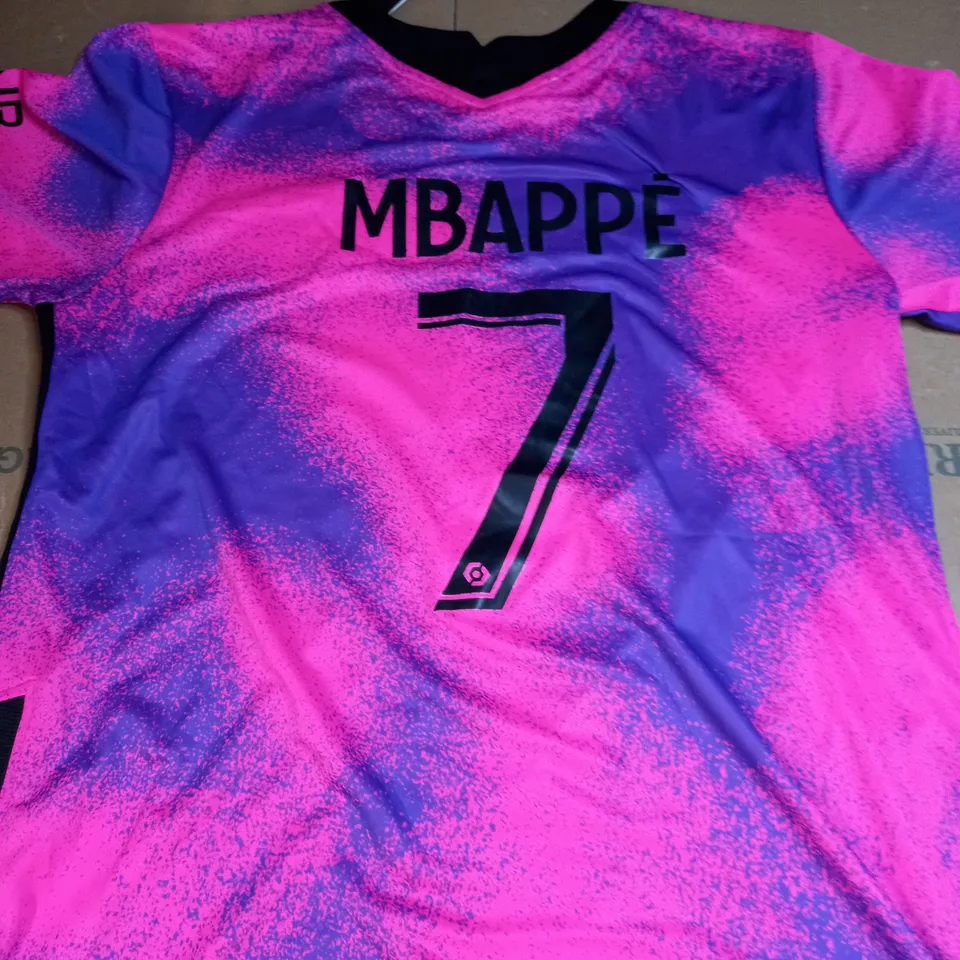 PSG FC FULL AWAY KIT WITH MBAPPE 7 ON THE BACK SIZE M