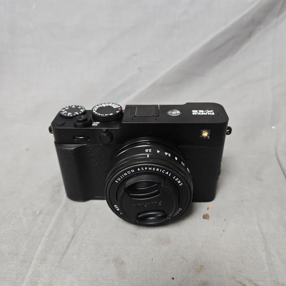 FUJIFILM X-E5 MIRRORLESS DIGITAL CAMERA