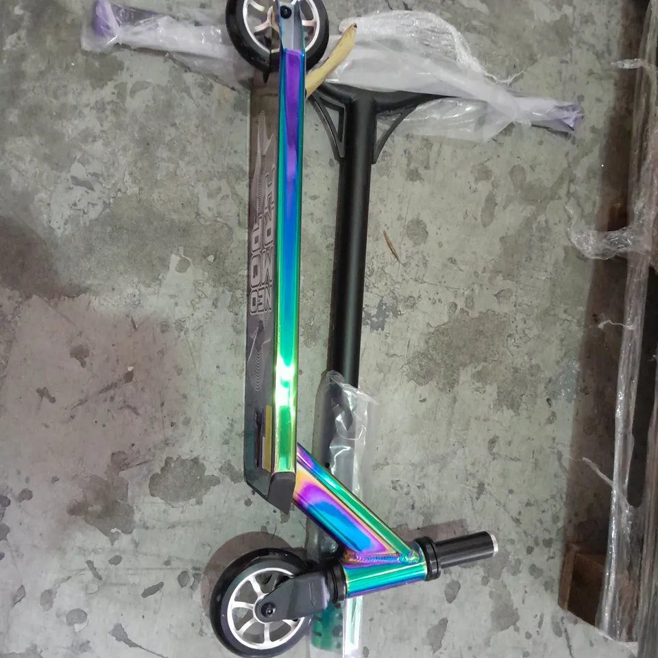 STUNTED NEO-MORPH STUNT SCOOTER