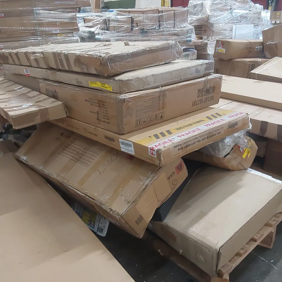 PALLET CONTAINING A LARGE ASSORTMENT OF FURNITURE PARTS ECT