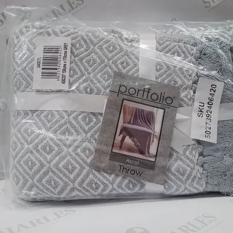 BRAND NEW PORTFOLIO LARGE ASCOT THROW