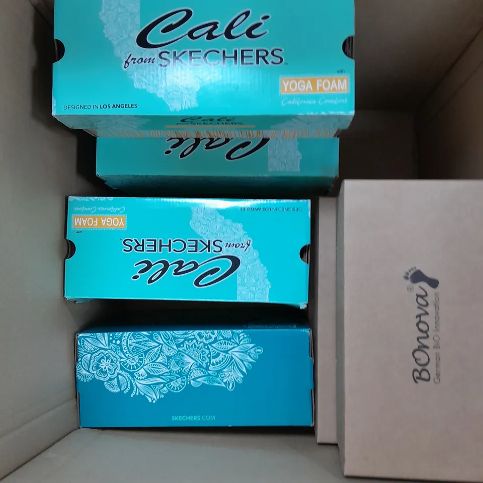 BOX OF APPROX 12 ASSORTED PAIRS OF SHOES TO INCLUDE SKECHERS AND BONOVA IN ASSORTED SIZES