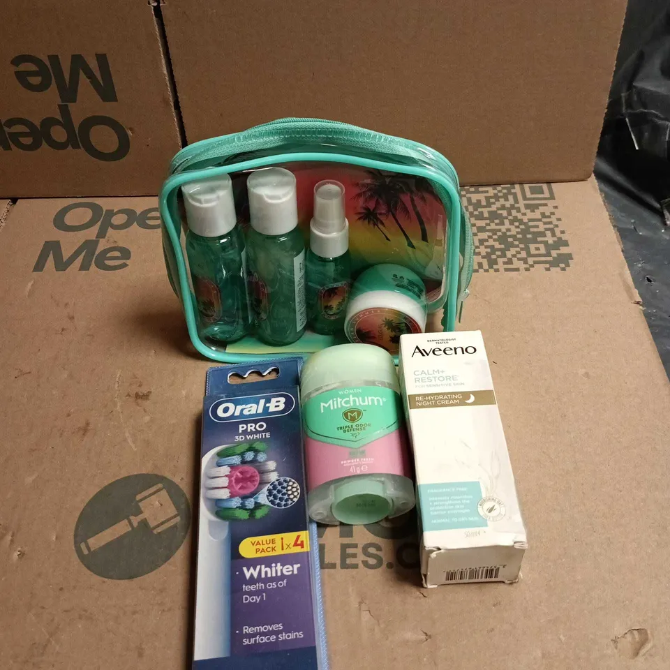 TOTE OF APPROXIMATELY 20 ASSORTED COSMETIC ITEMS TO INCLUDE AVEENO, MITCHUM WOMEN, ORAL B PRO 3D WHITE, DOUGLAS GIFT SET ETC