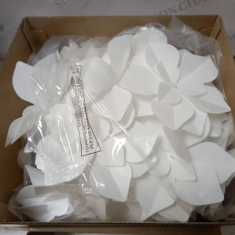 BOXED LOTUS PENDANT SHADE