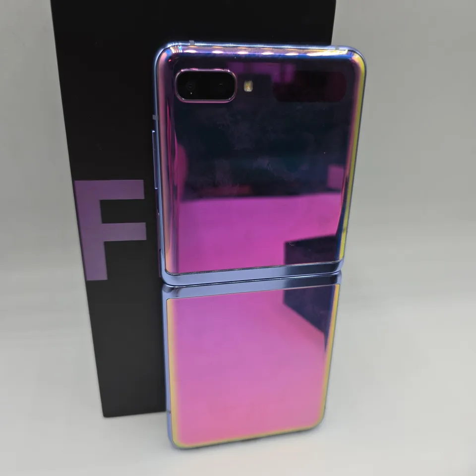 BOXED SAMSUNG Z-FLIP 256GB IN MIRROR PURPLE - SM-F700F