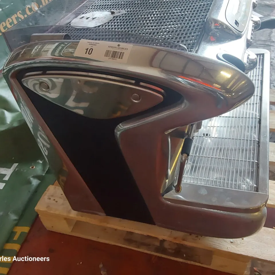 TRADITIONAL FAEMA EMBLEMA COFFEE MACHINE