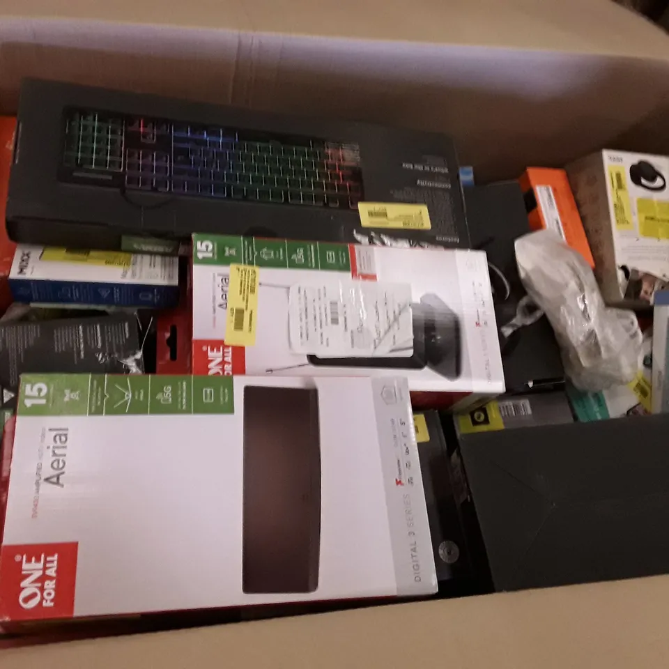 BOX OF ASSORTED ELECTRONIC PRODUCTS INCLUDING KEYBOARD, EARBUDS, HEADSETS, AMAZON FIRE TABLET