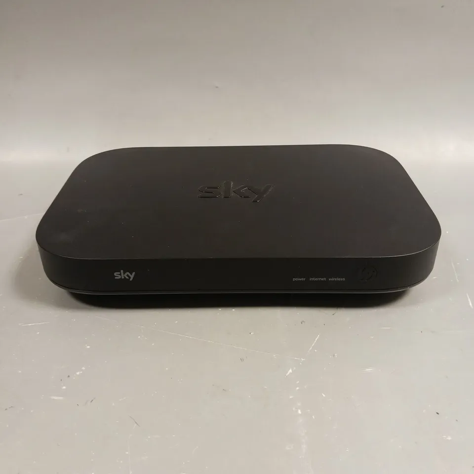 SKY ER115 WIRELESS ROUTER