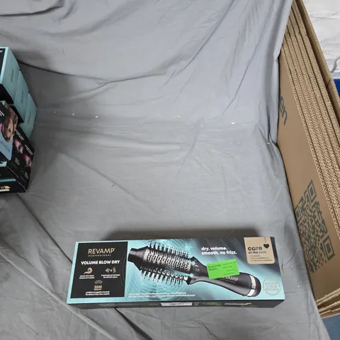 REVAMP PROFESSIONAL VOLUME BLOW DRY BRUSH – BOXED 