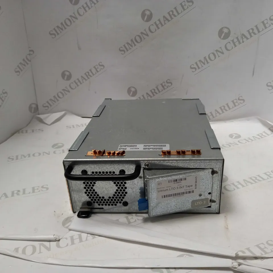 ULTRIUM LTO 3 INT TAPE LIBRARY 