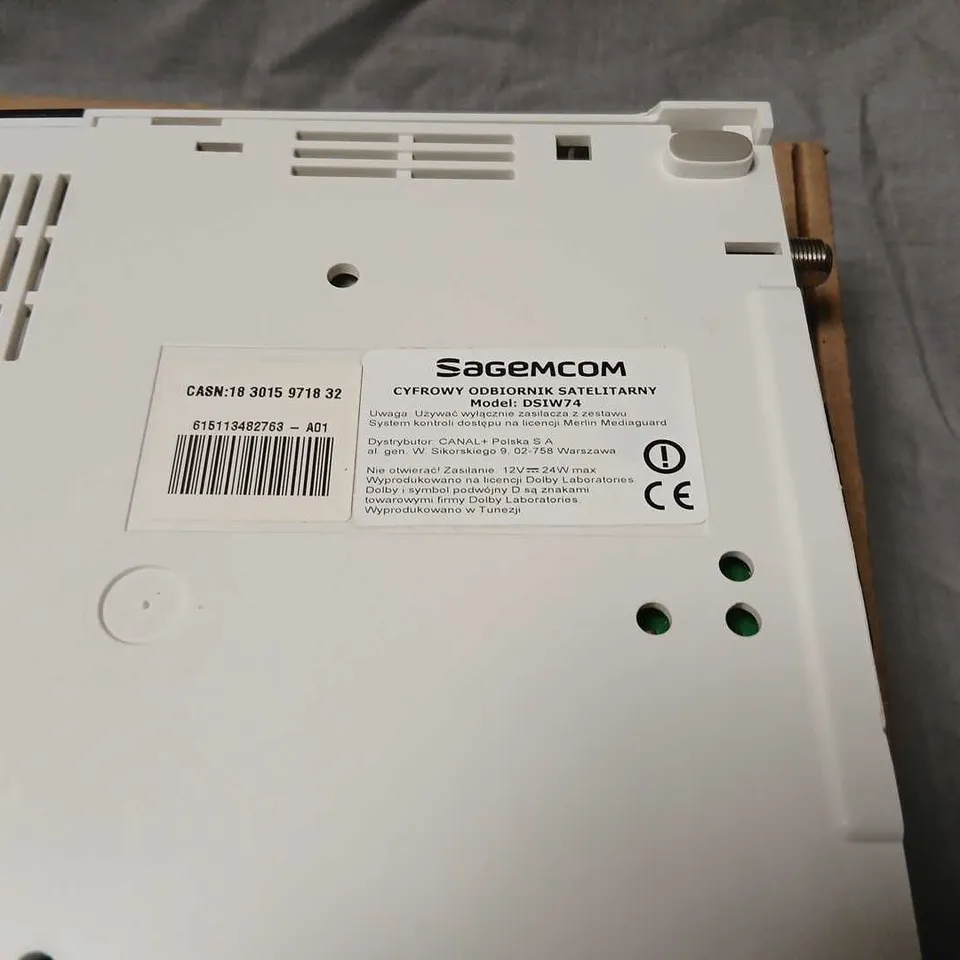 SAGEMCOM SATELLITE RECEIVER DSIW74 – SET-TOP BOX