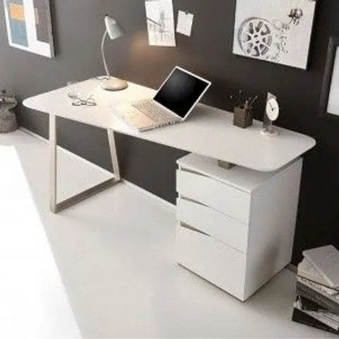 BOXED TORI OFFICE TABLE - MAT WHITE (1 BOX)