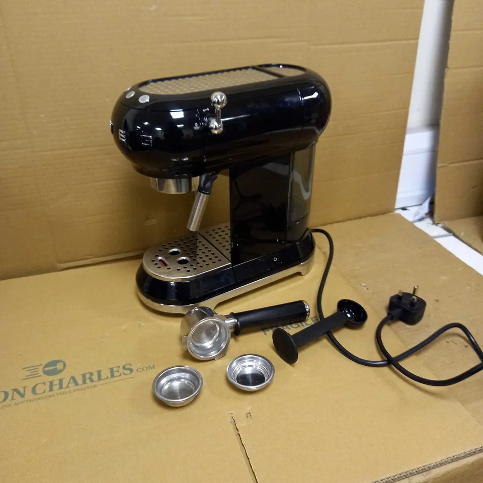 SMEG ESPRESSO COFFEE MACHINE