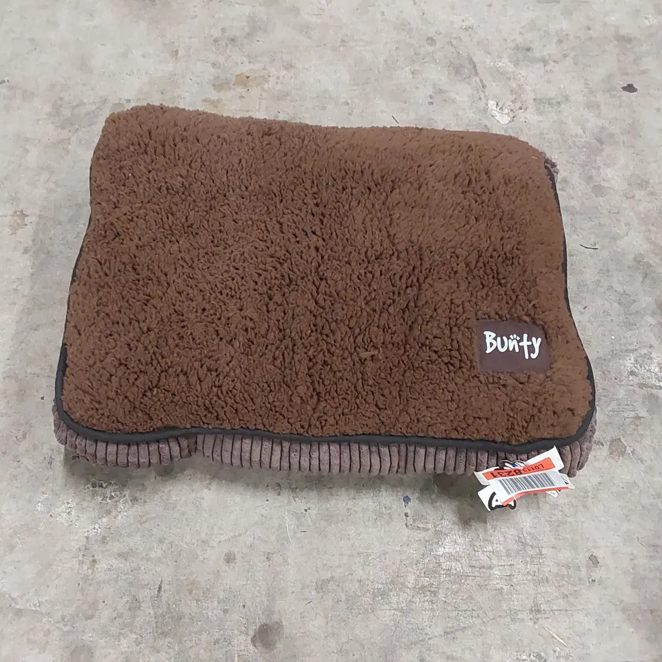 BUNTY ARLOT PET PILLOW