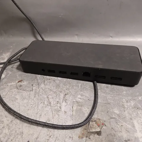 HP USB-C UNIVERSAL DOCK