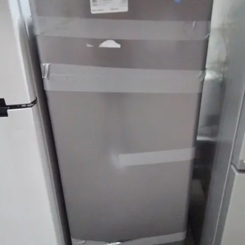 HISENSE RR220D4ADF 52CM FREESTANDING RETRO FRIDGE - UNPROCESSED RAW RETURN