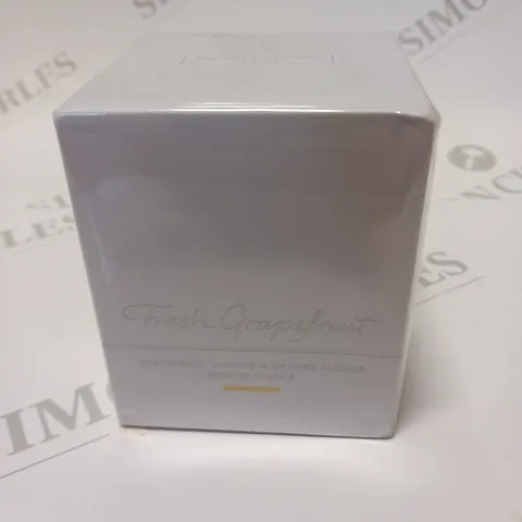BOXED AND SEALED GRAPEFRUIT, JASMINE AND ORANGE FLOWER SCENTED CANDLE 140G