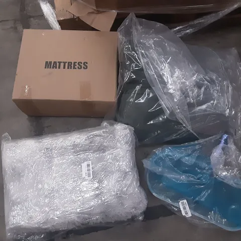 LARGE PALLET OF ASSORTED HOMEWARE ITEMS TO INCLUDE PRESSURE WASHER, ARTIFICIAL PLANTS, PARASOL BASE ETC