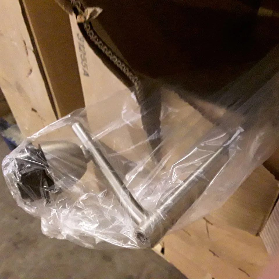 PALLET OF APPROXIMATELY 6 BOXES CONTAINING STANDING FLOOR LAMPS & BULBS
