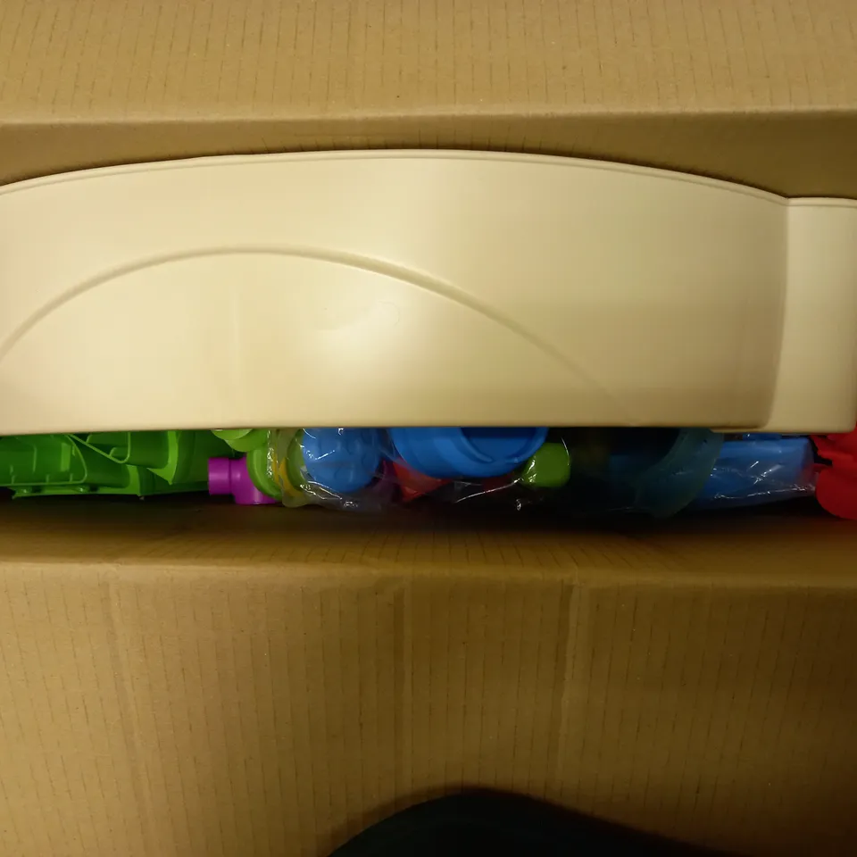 LITTLE TIKES FOUNTAIN FACTORY WATER TABLE RRP £59.99