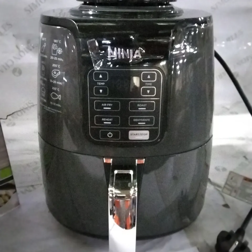 BOXED NINJA 3.8L AIR FRYER 