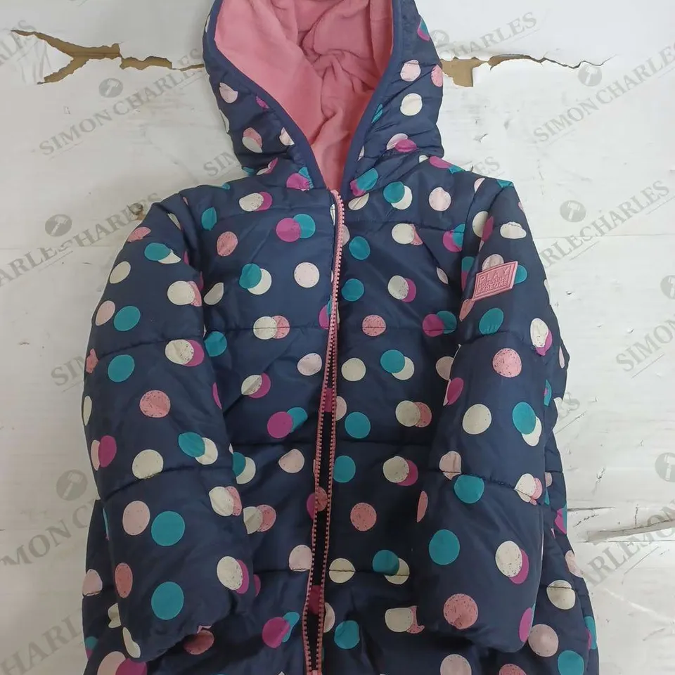 MOTHERCARE PADDED DOTTED JACKET WITH HOOD - 3-4 YEARS