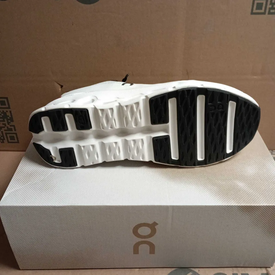 ON RUNNING CLOUDTILT SHOES – WHITE/BLACK - UK 9.5