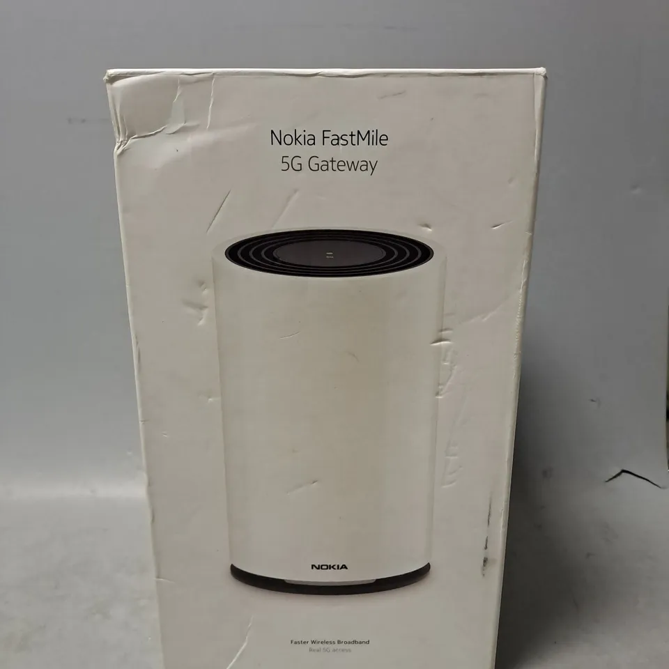 BOXED NOKIA FASTMILE 5G GATEWAY