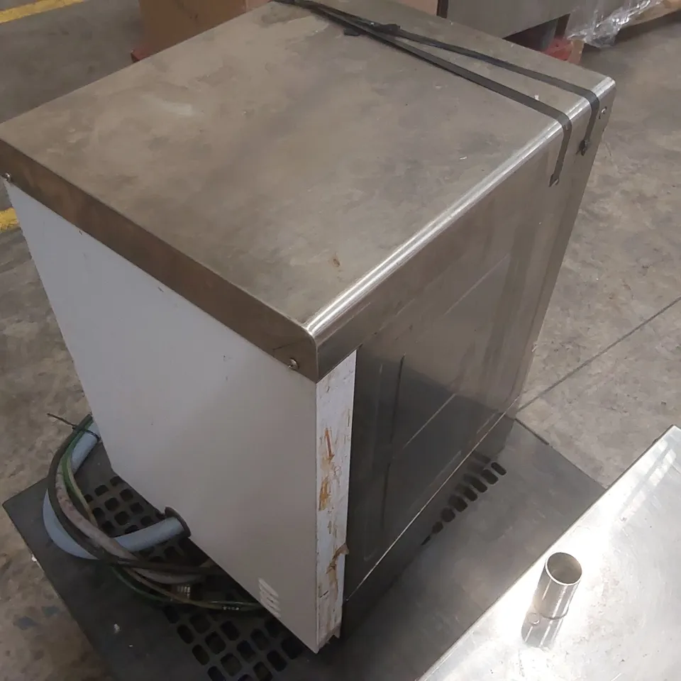 KROMO COMMERCIAL GLASSWASHER