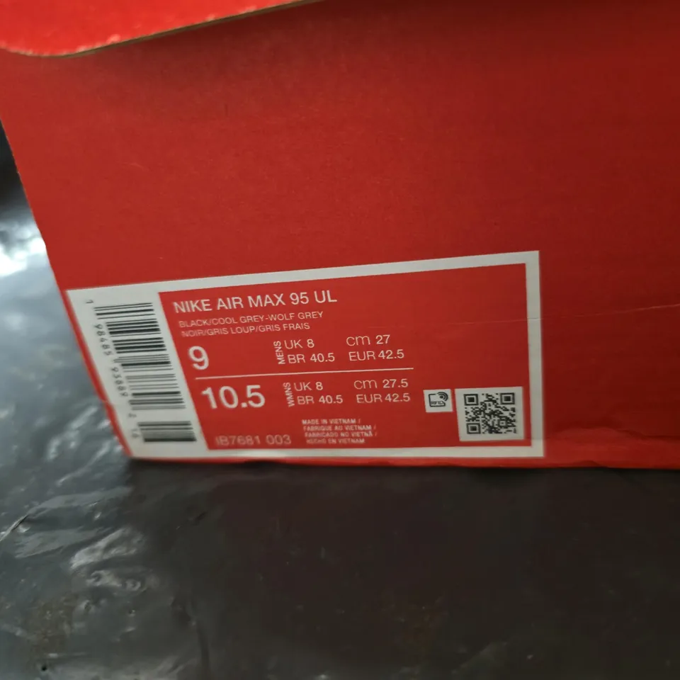 NIKE AIR MAX 95 UL BLACK/GREY – MENS UK 8 (US 9 / EU 42.5)