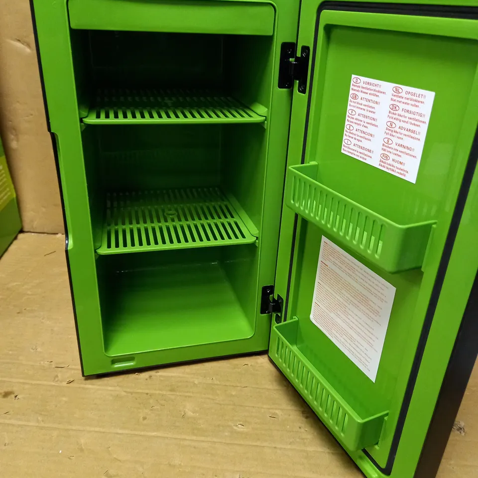 XBOX SERIES X REPLICA MINI FRIDGE THERMOELECTRIC COOLER 1.5:1