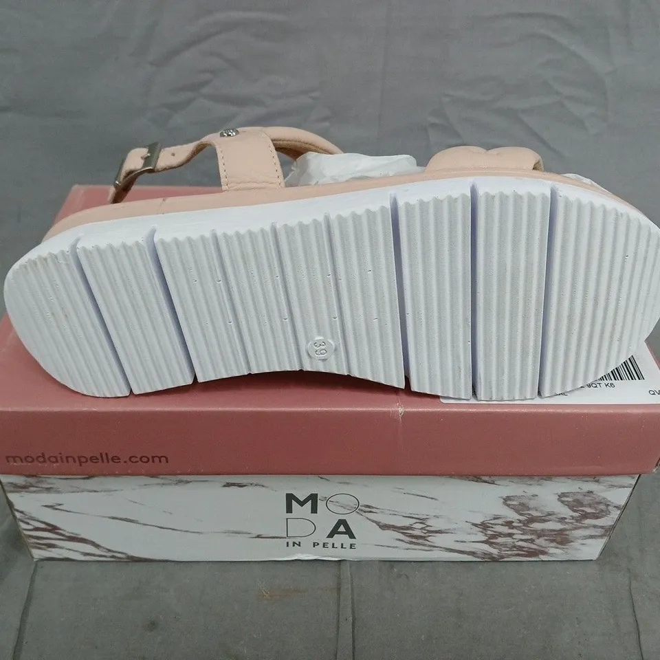 MODA IN PELLE ADRIENNE LEATHER PADDED DOUBLE BAND SANDALS – UK 6 (EU 39)