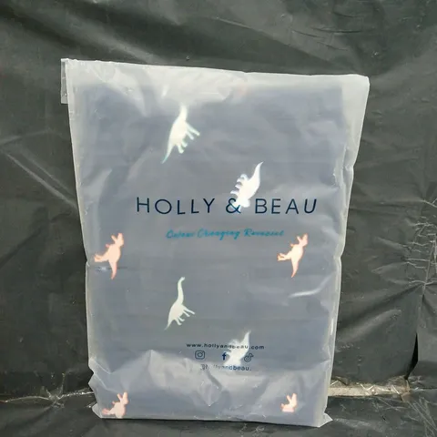 BAGGED HOLLY AND BEAU DINOSAUR RAINCOAT - SIZE 7/8 YEARS - COLOUR CHANGING 